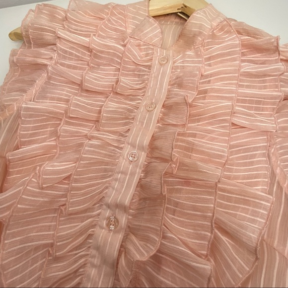 Forever 21 Peach Ruffle Sleeveless Button up Blouse Size S - Picture 4 of 5